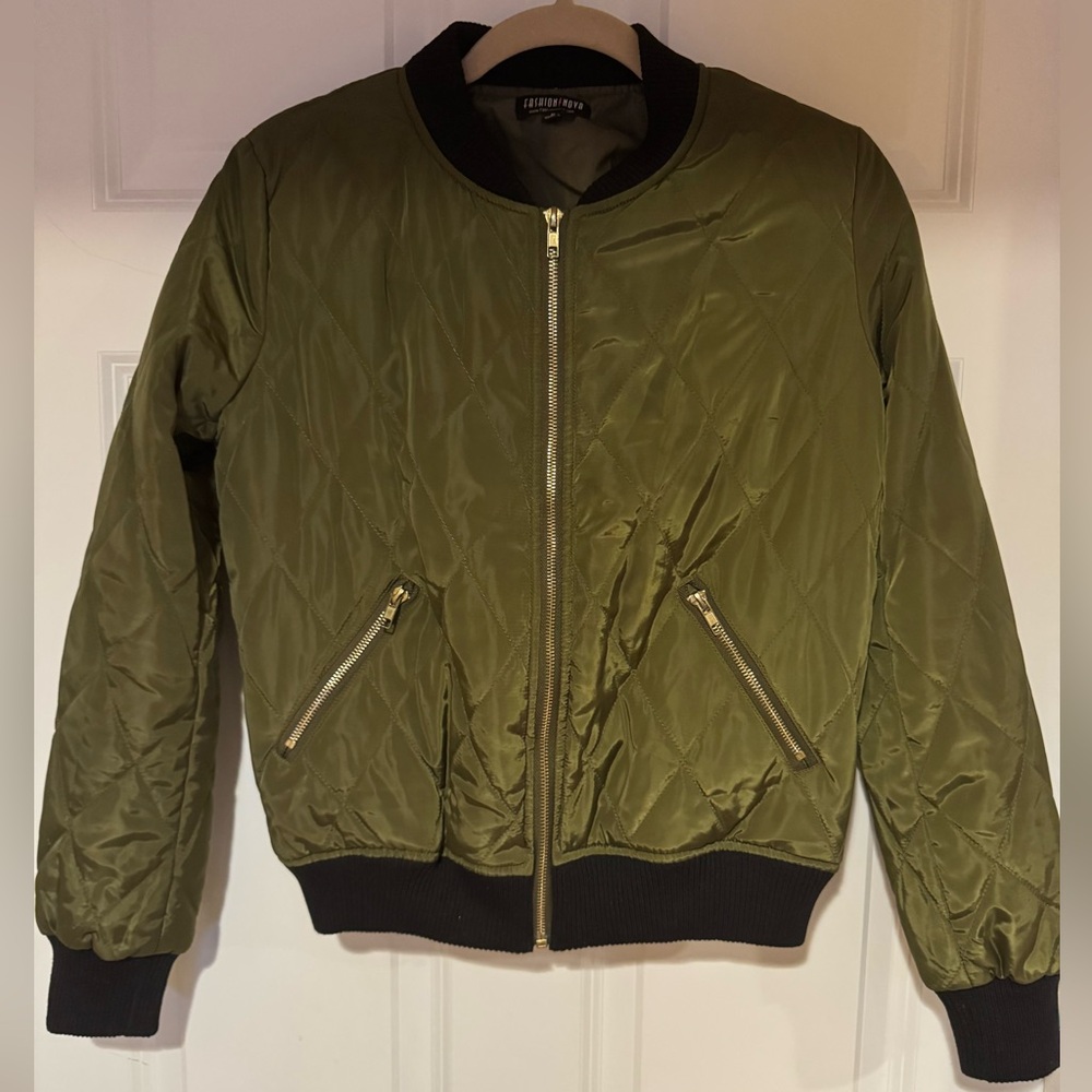 Fashion Nova Green Puffer Bomber Jacket | Size Small